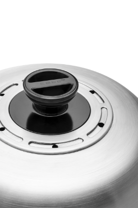 Cobb Premier Air dome with vents closed